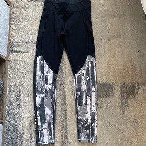 Under armour, leggings, size medium, perfect condition